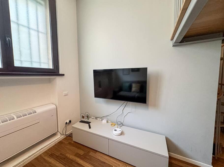 Brunacci Suite, 5 Min To Navigli *