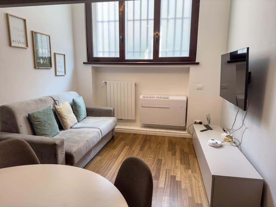 Brunacci Suite, 5 Min To Navigli Appartement *