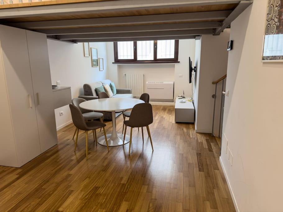 Brunacci Suite, 5 Min To Navigli *